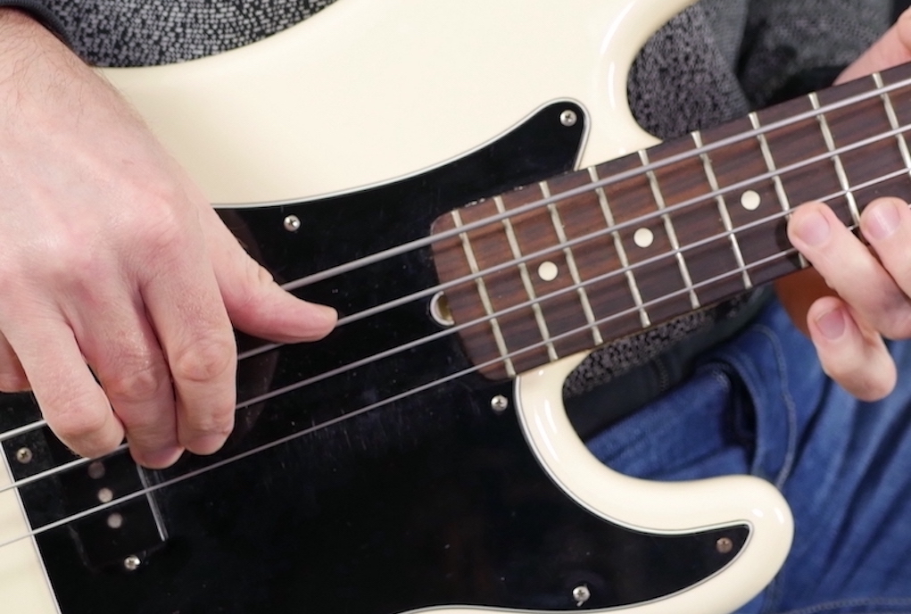 Einsteigerbass Bass Close